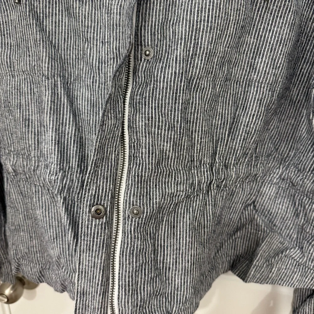 LOFT Striped Gray Linen Blend lightweight Jacket Size Large Fall Travel Coastal - Picture 6 of 8